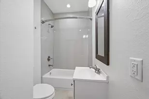 5105 Chapman St, Houston, TX 77009 - Photo 27