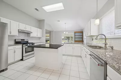 3438 N Peach Hollow Circle N, Pearland, TX 77584 - Photo 11