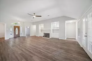 3438 N Peach Hollow Circle N, Pearland, TX 77584 - Photo 9