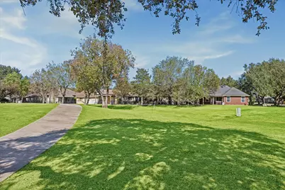 3438 N Peach Hollow Circle N, Pearland, TX 77584 - Photo 25