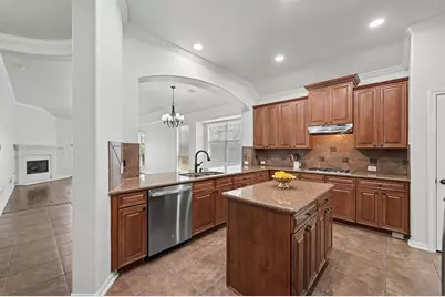 9014 Springcroft Court, Tomball, TX 77375 - Photo 11