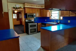 736 Northridge St, Angleton, TX 77515 - Photo 11