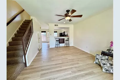 2002 Gentryside Drive #103, Houston, TX 77077 - Photo 3
