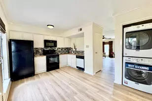 2002 Gentryside Dr, Houston, TX 77077 - Photo 7