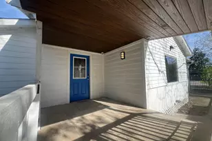 1207 W Ferguson St, Humble, TX 77338 - Photo 11