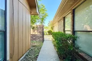6360 Forest Trail Cir, Beaumont, TX 77713 - Photo 3