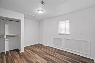 933 Bonita St, Bayou Vista, TX 77563 - Photo 27