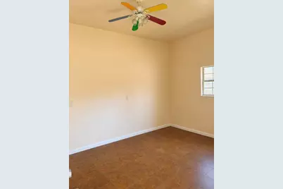 3230 W Meadow Lane, Dickinson, TX 77539 - Photo 19