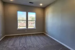 6714 Parker Grv Ln, Houston, TX 77076 - Photo 25