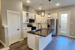 6714 Parker Grv Ln, Houston, TX 77076 - Photo 11
