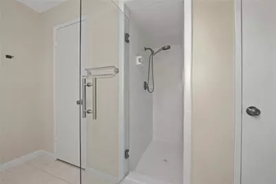 2834 Cotton Stock Dr, Sugar Land, TX 77479 - Photo 11