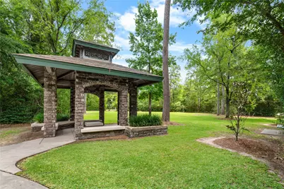 131 E Beckonvale Circle, The Woodlands, TX 77382 - Photo 19
