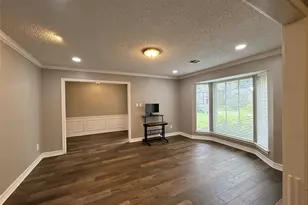 2006 Hamlin Valley Dr, Houston, TX 77090 - Photo 3