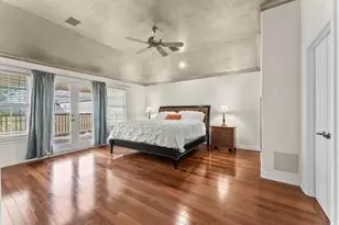 1135 Bayou Island Dr, Houston, TX 77063 - Photo 17