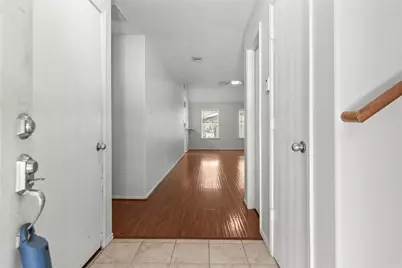 6 Thicket Grove Place, The Woodlands, TX 77385 - Photo 5