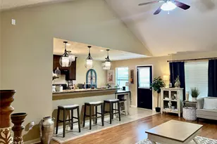 7808 Colonial Ln, Houston, TX 77051 - Photo 7