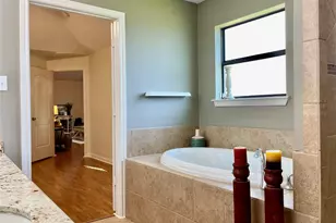 7808 Colonial Ln, Houston, TX 77051 - Photo 15