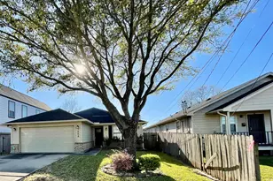 7808 Colonial Ln, Houston, TX 77051 - Photo 1