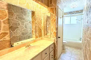 11223 Voltaire Dr, Houston, TX 77065 - Photo 15