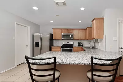 127 Hockenberry Court, The Woodlands, TX 77385 - Photo 7