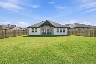 12202 Denham Dr, Mont Belvieu, TX 77523 - Photo 39