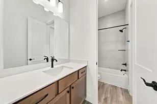 12202 Denham Dr, Mont Belvieu, TX 77523 - Photo 33