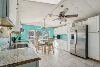 242 Pear Street, Livingston, TX 77351 - Photo 9