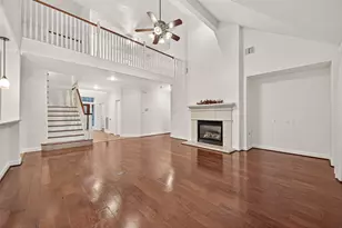 4802 N Pine Brook Way, Houston, TX 77059 - Photo 9
