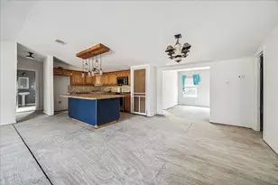 17986 Split Oak Cir, New Caney, TX 77357 - Photo 5