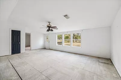 17986 Split Oak Circle, New Caney, TX 77357 - Photo 9