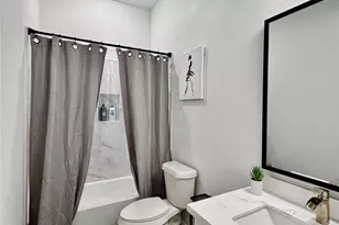 5306 Ridgeway Dr, Houston, TX 77033 - Photo 9