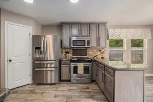 9338 Stoneridge Canyon Ln, Houston, TX 77089 - Photo 7