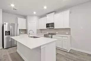 11791 Oakwood Ranch Dr, Willis, TX 77378 - Photo 5
