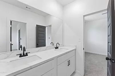 982 S Ellington Street, Houston, TX 77088 - Photo 11