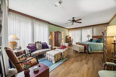 10823 Pepper Lane, Houston, TX 77079 - Photo 19