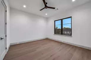 4927 Heatherglen Dr, Houston, TX 77096 - Photo 39