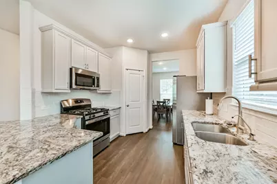 370 Weimer Lagoon Road, La Porte, TX 77571 - Photo 9