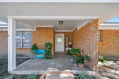 212 Lindsey Avenue, Bay City, TX 77414 - Photo 3