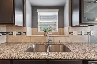 11 Coconut Palms Ct, Manvel, TX 77578 - Photo 25