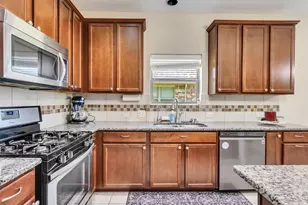 26133 Gallant Knight Ln, Kingwood, TX 77339 - Photo 11