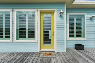 25102 Sausalito Dr, Galveston, TX 77554 - Photo 9