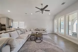 100 Wake Valley Ct, Conroe, TX 77304 - Photo 5