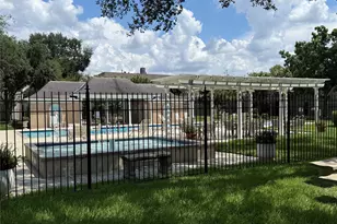 7517 Olympia Dr, Houston, TX 77063 - Photo 37