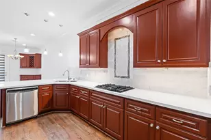 3006 McCulloch Cir, Houston, TX 77056 - Photo 9