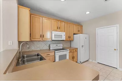 97 E Greenhill Terrace Place, The Woodlands, TX 77382 - Photo 13