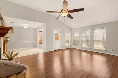 15715 Caprock Drive, Houston, TX 77598 - Photo 9