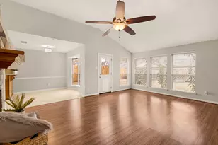 15715 Caprock Dr, Houston, TX 77598 - Photo 9