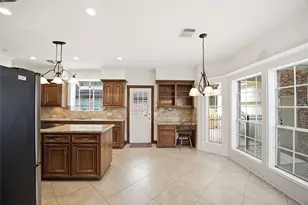 95 Rush Haven Dr, The Woodlands, TX 77381 - Photo 9