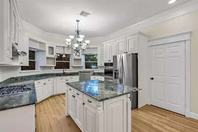 3201 White Oak Drive, Houston, TX 77007 - Photo 19