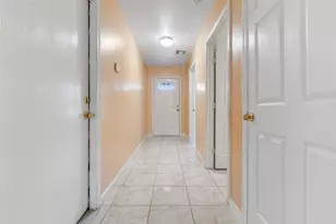 8526 Vista Oaks Manor, Houston, TX 77028 - Photo 5